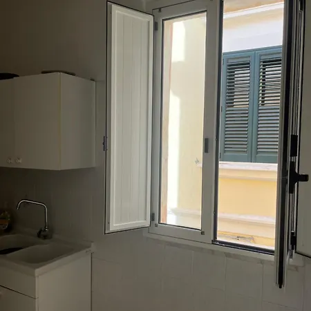 Dimora Storica Con Terrazza Vista Mare Holiday home *