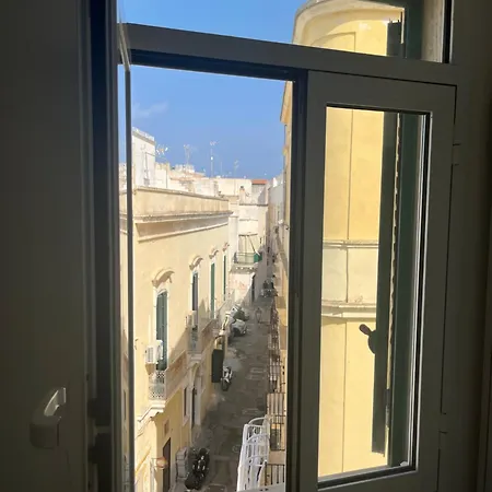 Dimora Storica Con Terrazza Vista Mare Holiday home *